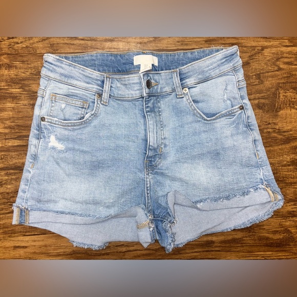 H&M Pants - H&M High Rise Shorts Size 12